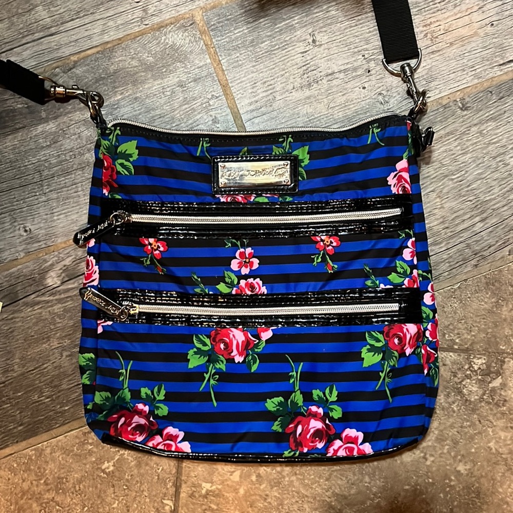 Betsey Johnson crossbody
